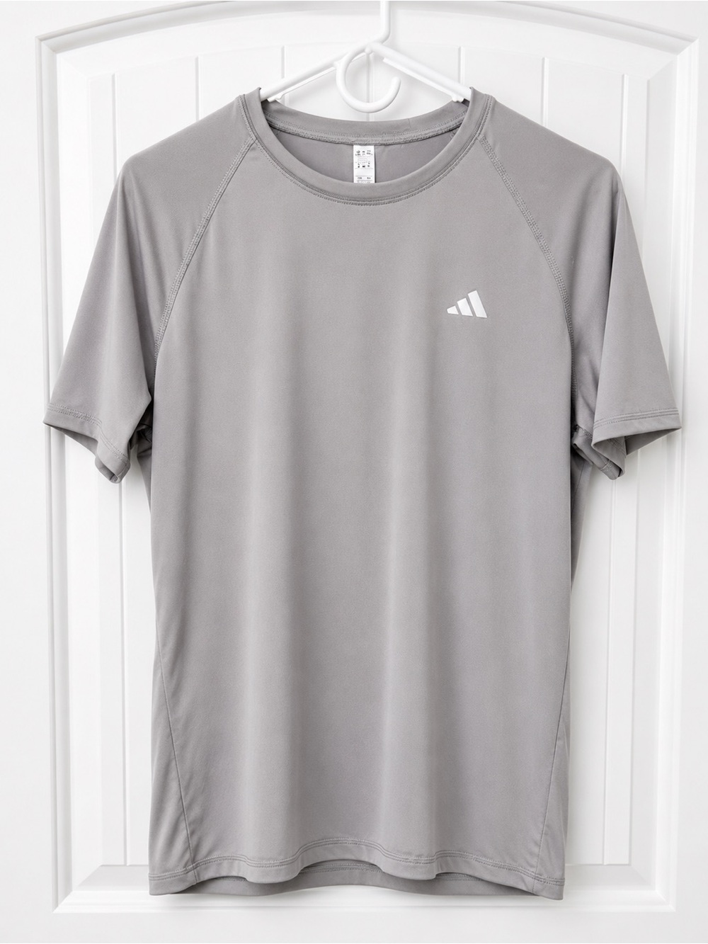 Adidas Men’s Medium Gray Performance Athletic Training Short Sleeve Shirt